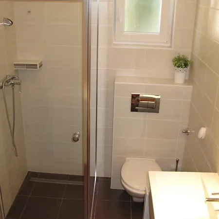 Andris Apartment *